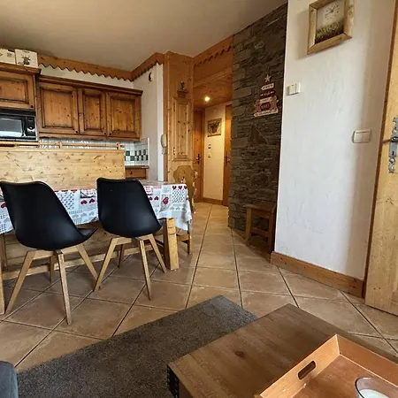 6 Pers, Accès Piscine Et Parking, Plagne Aime 2000 - Fr-1-351-267 * La Plagne